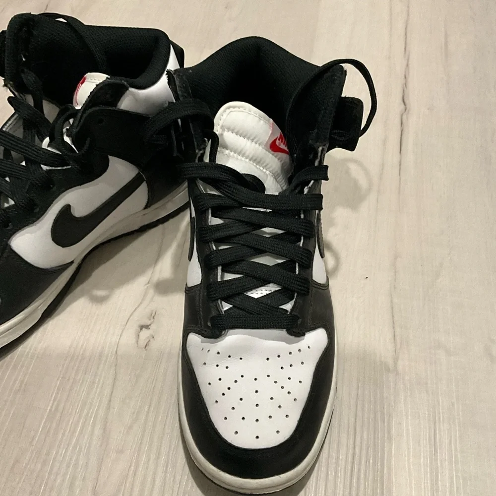 Women’s Nike Dunk High Retro 